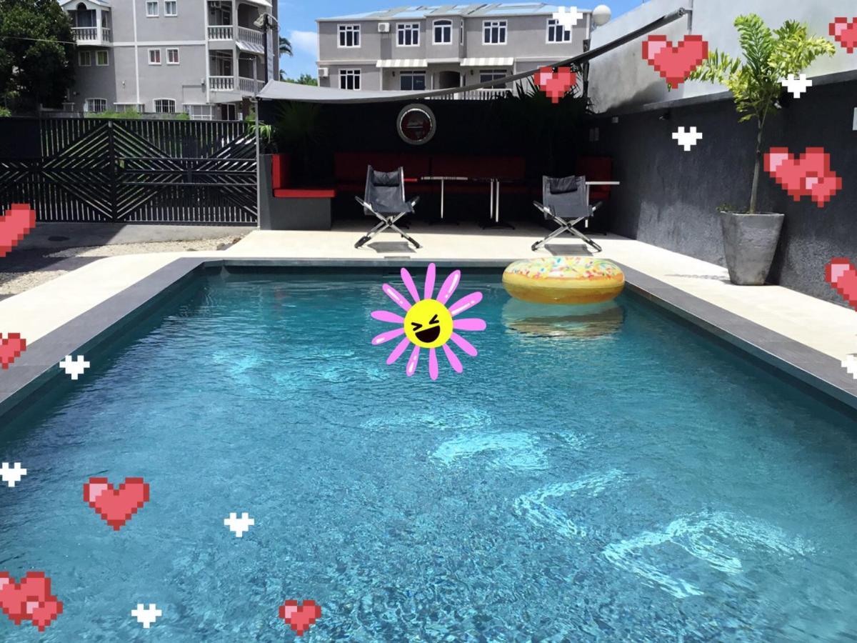 Le Pole Hotel Grand Baie Bagian luar foto